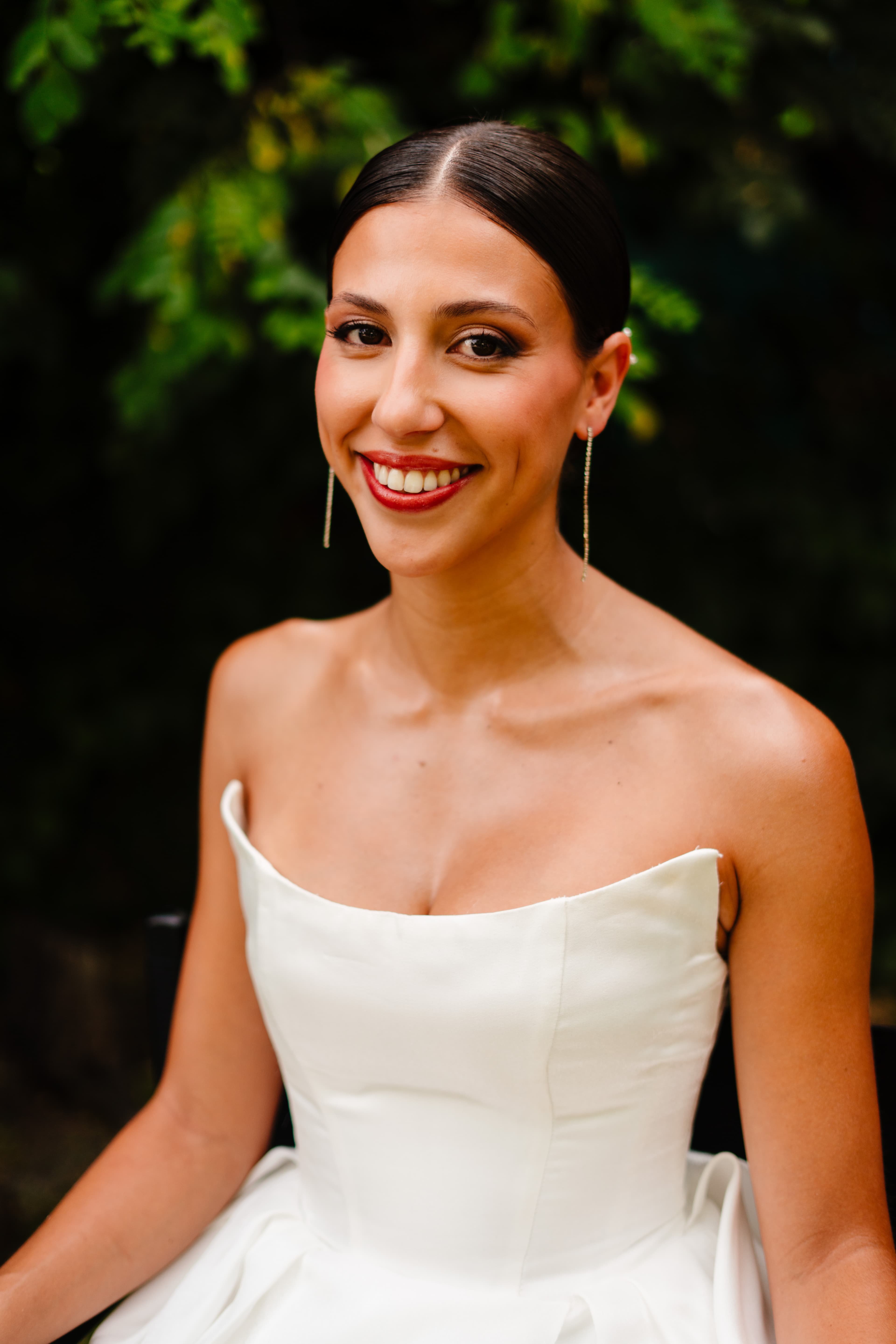 Novia con maquillaje y peinado de Laura Maya
